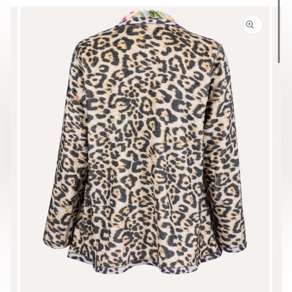 NWT Johnny Was reversible Sherpa leopard print and floral jacket. VERY ROOMY. - Picture 2 of 8